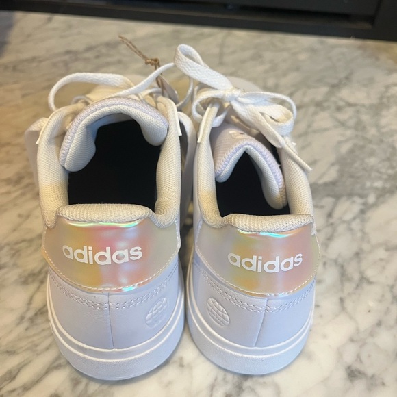 NWT ADIDAS Grand Court 2.0 K Unisex
Kids Tennis Shoe Sneakers size 6.5 - Picture 4 of 8